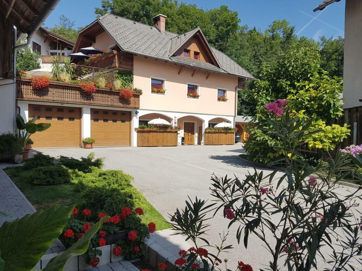 Apartmaji Mezan Bled Exterior foto